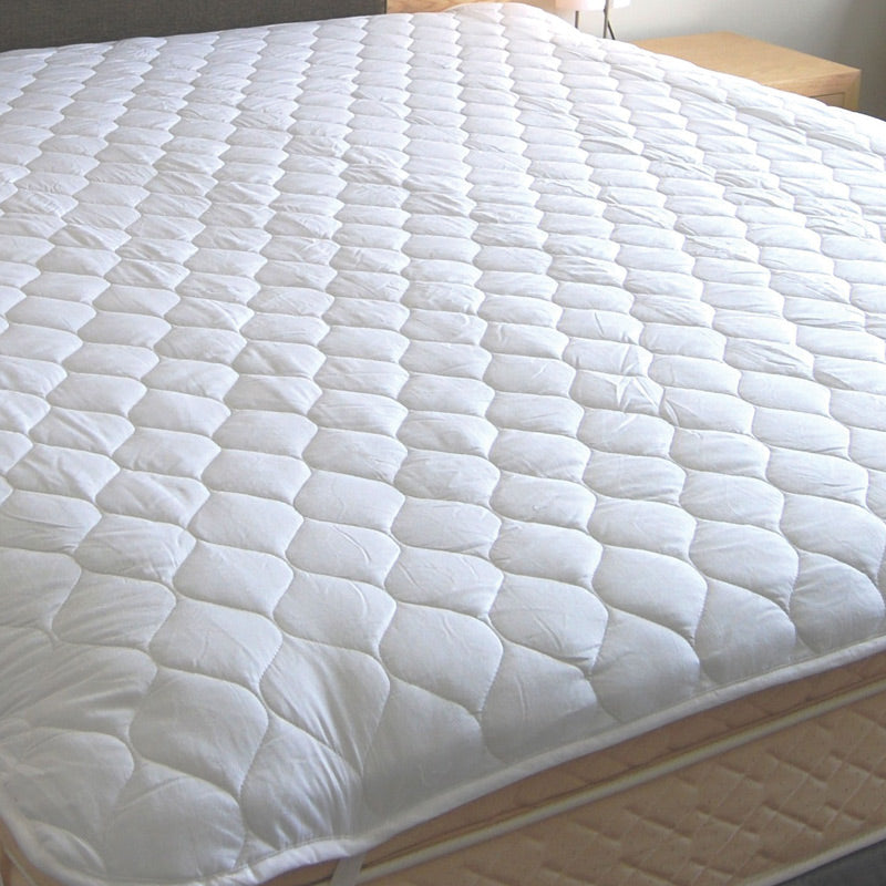 QUEEN SIZE QUILTED MATTRESS PROTECTOR - HOTEL QUALITY